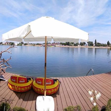 Topsenec-Lakeside Home Luaran gambar