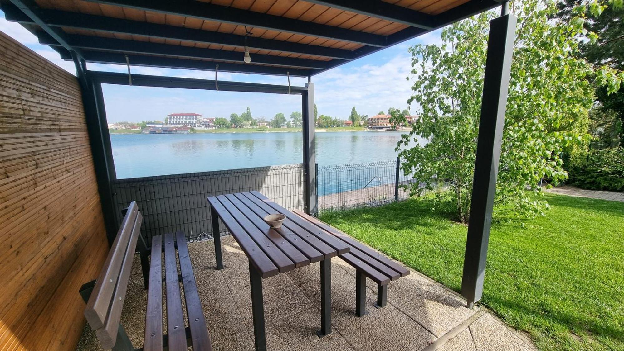 Topsenec-Lakeside Home Luaran gambar