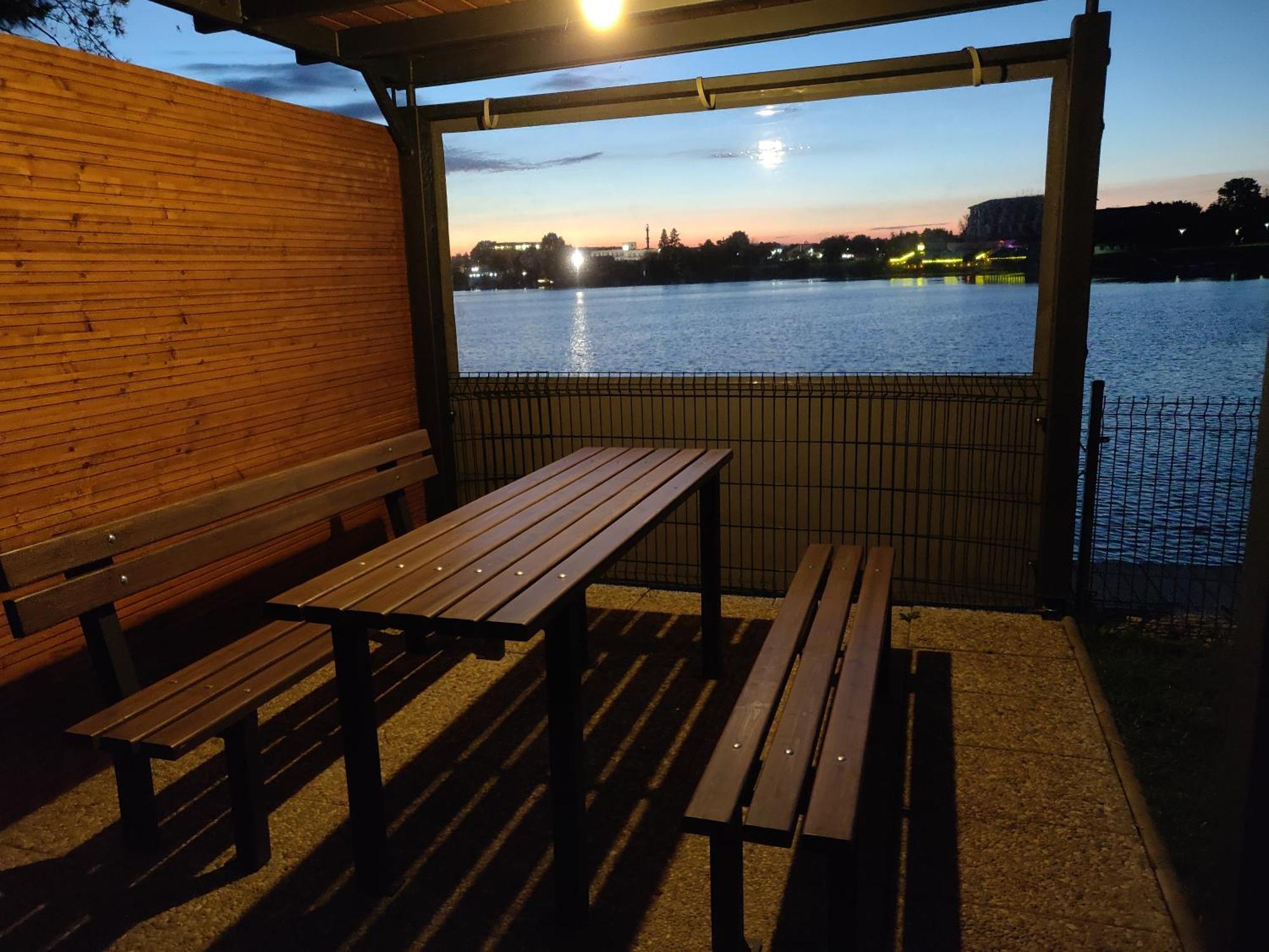 Topsenec-Lakeside Home Luaran gambar