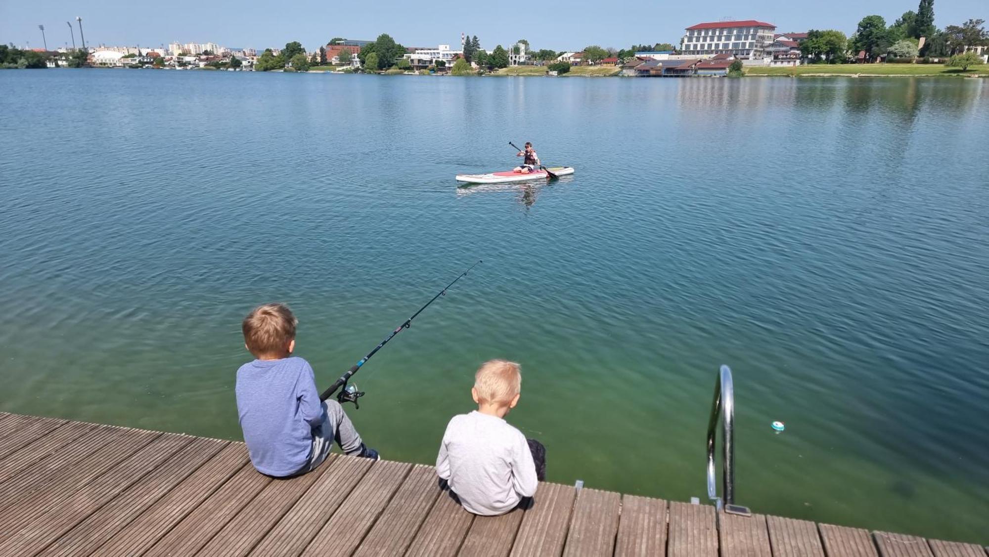 Topsenec-Lakeside Home Luaran gambar