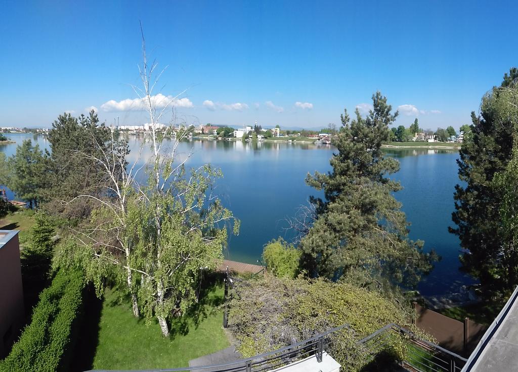 Topsenec-Lakeside Home Luaran gambar